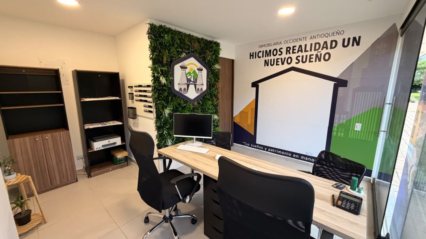 Oficina de Inmobiliaria Occidente Antioqueño
